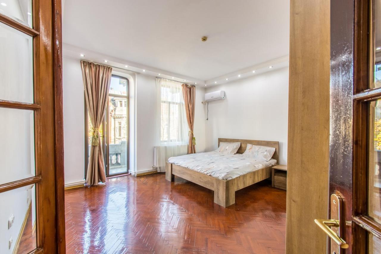 Apartment Faryna บูคาเรสต์ ภายนอก รูปภาพ